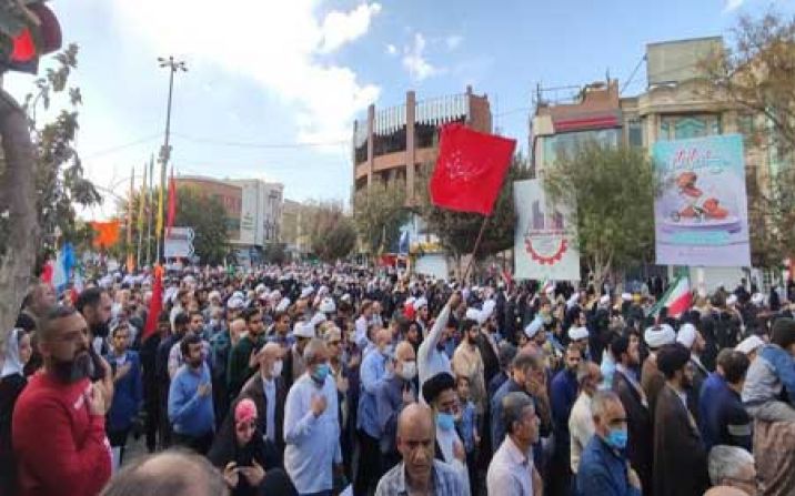 مردم قم حادثه تروریستی حرم شاهچراغ (ع) را محکوم کردند